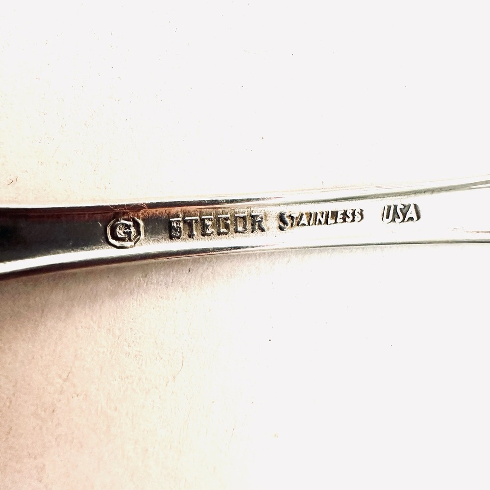 11 Gorham Stegor JOLIE LA BELLE Stainless Flatware TEASPOONS dessert spoons - Picture 3 of 3